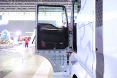 中国重汽 汕德卡SITRAK G7H重卡 560马力 6X4 双燃料自动档牵引车