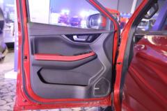 中国重汽 搏胜S9 2024款 越野型探索版 2.0T柴油 190马力 自动四驱 标轴双排皮卡