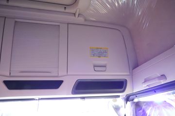 �й����� HOWO TX7 290���� 4X2 9.52��LNG��ʽ�ػ���(����8��)ͼƬ