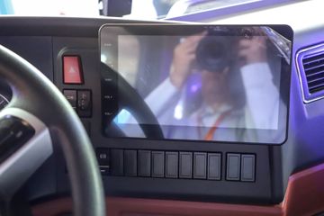 �й����� HOWO TX7 290���� 4X2 9.52��LNG��ʽ�ػ���(����8��)ͼƬ