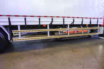 �й����� HOWO TX7 290���� 4X2 9.52��LNG��ʽ�ػ���(����8��)ͼƬ