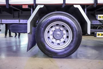 �й����� HOWO TX7 290���� 4X2 9.52��LNG��ʽ�ػ���(����8��)ͼƬ