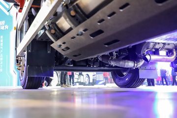 �й����� HOWO TX7 290���� 4X2 9.52��LNG��ʽ�ػ���(����8��)ͼƬ