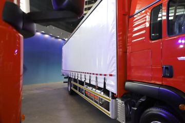 �й����� HOWO TX7 290���� 4X2 9.52��LNG��ʽ�ػ���(����8��)ͼƬ