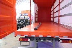 中国重汽 HOWO TX7 290马力 4X2 9.52米LNG厢式载货车(重汽8档)