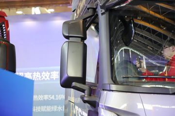 �й����� HOWO TS7�ؿ� 700���� 6X4 LNG�Զ���ǣ����(Һ��)ͼƬ