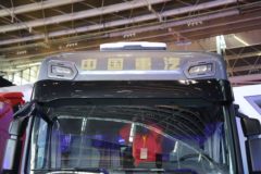中国重汽 HOWO TS7重卡 700马力 6X4 LNG自动档牵引车(液缓)