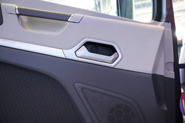 �й����� HOWO TS7�ؿ� 700���� 6X4 LNG�Զ���ǣ����(Һ��)ͼƬ