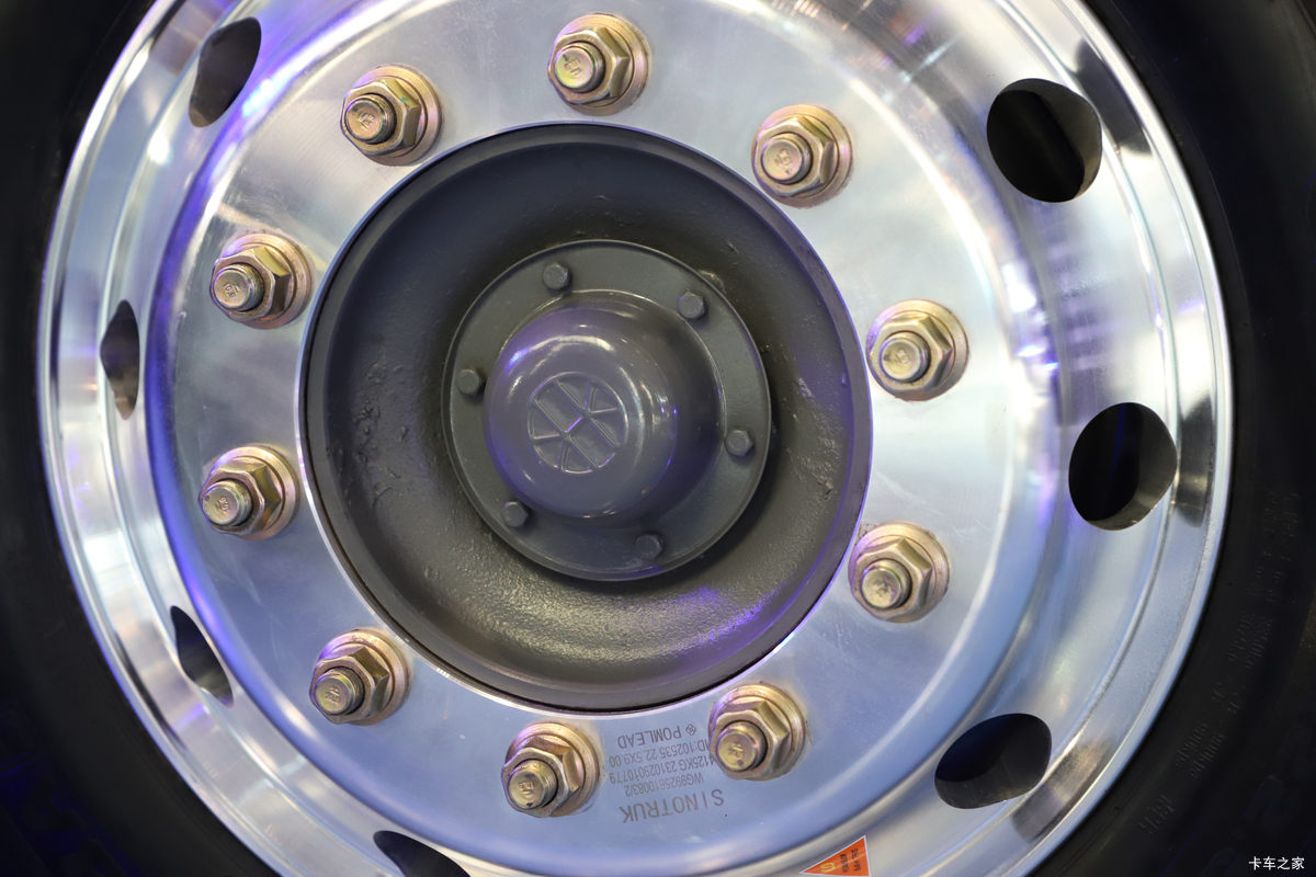 �й����� HOWO TX7 ��¬�� 280���� 4X2 9.8����ʽ�ػ�������                                                