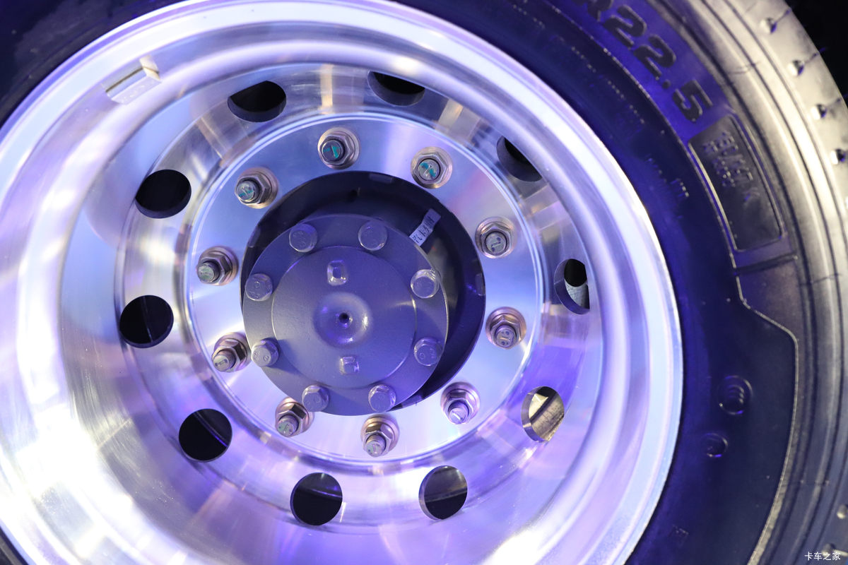 �й����� HOWO TX7 ��¬�� 280���� 4X2 9.8����ʽ�ػ�������                                                