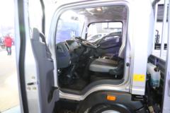 中国重汽HOWO 悍将M 145马力 4.15米单排栏板轻卡(ZZ1047F3313F145D)