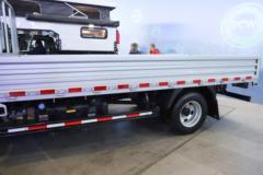 中国重汽HOWO 悍将M 145马力 4.15米单排栏板轻卡(ZZ1047F3313F145D)