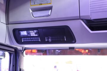 �й����� �ǵ¿�SITRAK G7H 400���� 6X2 9.6��AMT�Զ��������ػ���ͼƬ