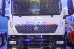 中国重汽 HOWO TX 31T 8X4 换电式纯电动混凝土搅拌车(ZZ1317V346GZ1SEV)282kWh 中国重汽 HOWO TX 31T 8X4 换电式纯电动混凝土搅拌车(ZZ1317V346GZ1SEV)282kWh