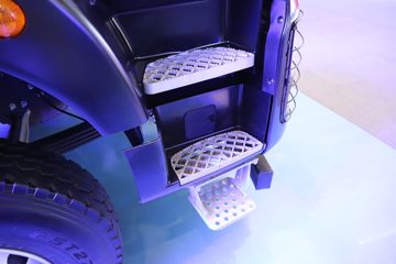 �й����� HOWO TX 31T 8X4 ����ʽ���綯���������賵(ZZ1317V346GZ1SEV)282kWhͼƬ