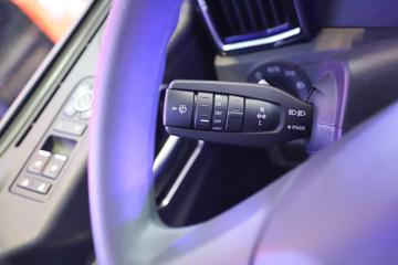 �й����� �ǵ¿�SITRAK G5S 290���� 4X2 9.92��LNG�Զ�����ʽ�ػ���ͼƬ