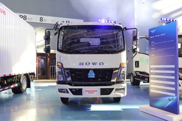 中国重汽HOWO 蓝立方统帅 4.5T 4.15米单排纯电动栏板轻卡(ZZ1047H3314Z145BEV86)86kWh