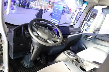 �й�����HOWO ͳ˧ 4.5T ���Ŵ��綯�Ῠ����132kWhͼƬ