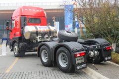 上汽红岩 杰虎H6 标载版 440马力 6X4 LNG牵引车(420后桥)(CQ4257ED12384T)