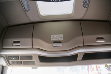 �������� �ܻ�H6 ���ذ� 440���� 6X4 LNGǣ����(420����)ͼƬ