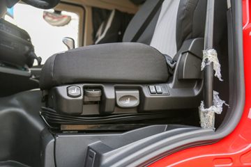 �������� �ܻ�H6 ���ذ� 440���� 6X4 LNGǣ����(420����)ͼƬ