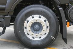 上汽红岩 杰虎H6 标载版 440马力 6X4 LNG牵引车(420后桥)(CQ4257ED12384T)