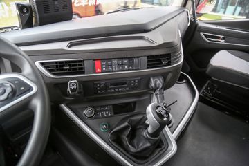 �������� ��ʨC6 PLUS 500���� 6X4 LNGǣ����(CQ4257HD13384T)ͼƬ