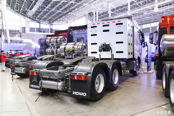 �Ż�5.8�� ������HOWO Maxǣ�������ȴ�����