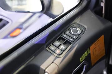 �й�����HOWO Max�ؿ� 480���� 6X4 ˫ȼ��Σ��Ʒǣ����(Һ��)(ZZ4257V424KF1CLW)ͼƬ