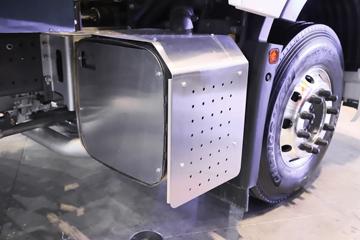 �й�����HOWO Max�ؿ� 480���� 6X4 ˫ȼ��Σ��Ʒǣ����(Һ��)(ZZ4257V424KF1CLW)ͼƬ