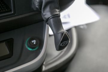 �������� ��ʨC6 ���ϼ�ǿ�� 440���� 8X4 7.6��CNG��ж��(����)(CQ3317HD12466N)ͼƬ