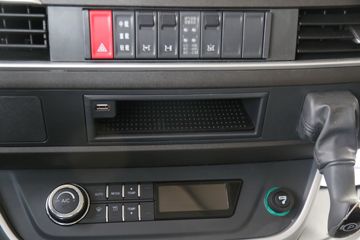 �������� ��ʨC6 ���ϼ�ǿ�� 440���� 8X4 7.6��CNG��ж��(����)(CQ3317HD12466N)ͼƬ