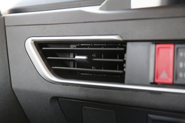 �������� ��ʨC6 ���ϼ�ǿ�� 440���� 8X4 7.6��CNG��ж��(����)(CQ3317HD12466N)ͼƬ