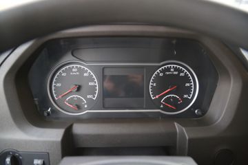 �������� ��ʨC6 ���ϼ�ǿ�� 440���� 8X4 7.6��CNG��ж��(����)(CQ3317HD12466N)ͼƬ