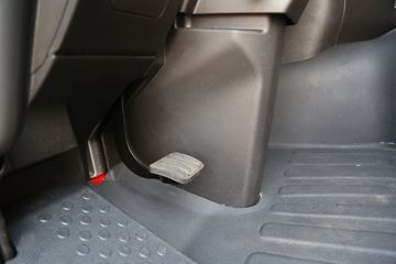 �������� ��ʨC6 ���ϼ�ǿ�� 440���� 8X4 7.6��CNG��ж��(����)(CQ3317HD12466N)ͼƬ