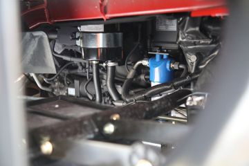 �������� ��ʨC6 ���ϼ�ǿ�� 440���� 8X4 7.6��CNG��ж��(����)(CQ3317HD12466N)ͼƬ