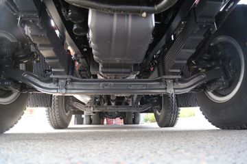 �������� ��ʨC6 ���ϼ�ǿ�� 440���� 8X4 7.6��CNG��ж��(����)(CQ3317HD12466N)ͼƬ