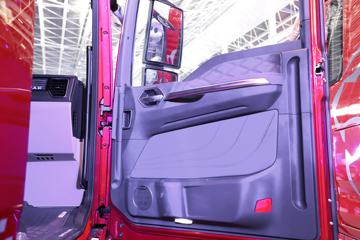 �й����� �ǵ¿�SITRAK G7S�ؿ� 530���� 6X4 CNG�Զ���ǣ����(��Һ��)ͼƬ