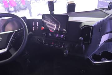 �й����� �ǵ¿�SITRAK G7S�ؿ� 530���� 6X4 CNG�Զ���ǣ����(��Һ��)ͼƬ