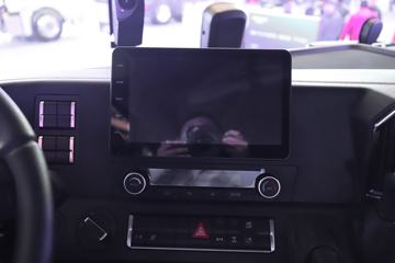 �й����� �ǵ¿�SITRAK G7S�ؿ� 530���� 6X4 CNG�Զ���ǣ����(��Һ��)ͼƬ