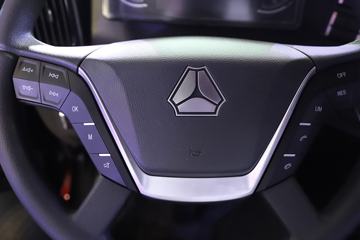�й����� �ǵ¿�SITRAK G7S�ؿ� 530���� 6X4 CNG�Զ���ǣ����(��Һ��)ͼƬ