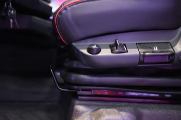 �й����� �ǵ¿�SITRAK G7S�ؿ� 530���� 6X4 CNG�Զ���ǣ����(��Һ��)ͼƬ