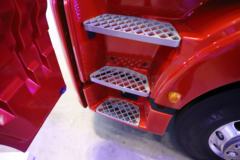 中国重汽 汕德卡SITRAK G7H重卡 530马力 4X2 LNG自动档牵引车
