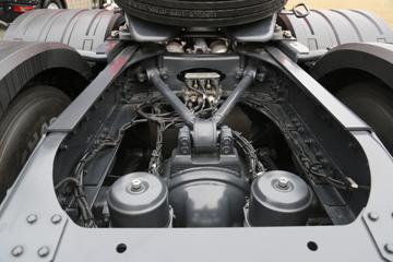 �������� ��ʨH6 ŷ��� 560���� 6X4 AMT�Զ���ǣ����(CQ4257SK13334A)ͼƬ