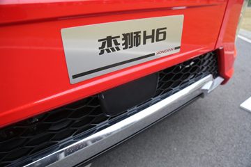 �������� ��ʨH6 590���� 6X4 LNG�Զ���ǣ����(CQ4257SZ384S)ͼƬ