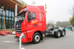 上汽红岩 杰狮H6 590马力 6X4 LNG自动档牵引车(CQ4257SZ384S)