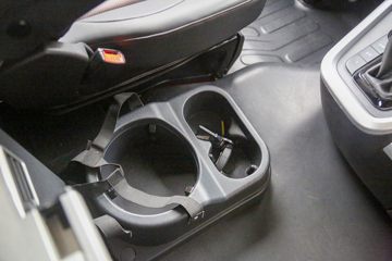 �������� ��ʨH6 590���� 6X4 LNG�Զ���ǣ����(CQ4257SZ384S)ͼƬ