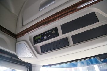 �������� ��ʨH6 590���� 6X4 LNG�Զ���ǣ����(CQ4257SZ384S)ͼƬ