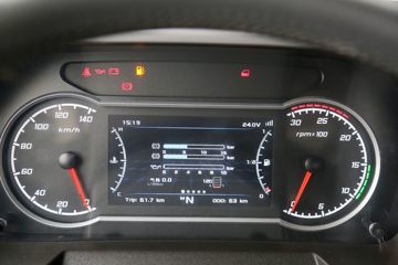 �������� ��ʨH6 590���� 6X4 LNG�Զ���ǣ����(CQ4257SZ384S)ͼƬ