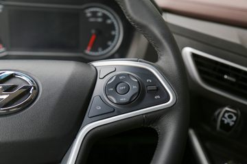 �������� ��ʨH6 590���� 6X4 LNG�Զ���ǣ����(CQ4257SZ384S)ͼƬ